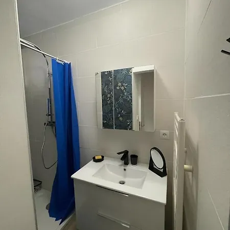 Le Favorin Apartment Arles